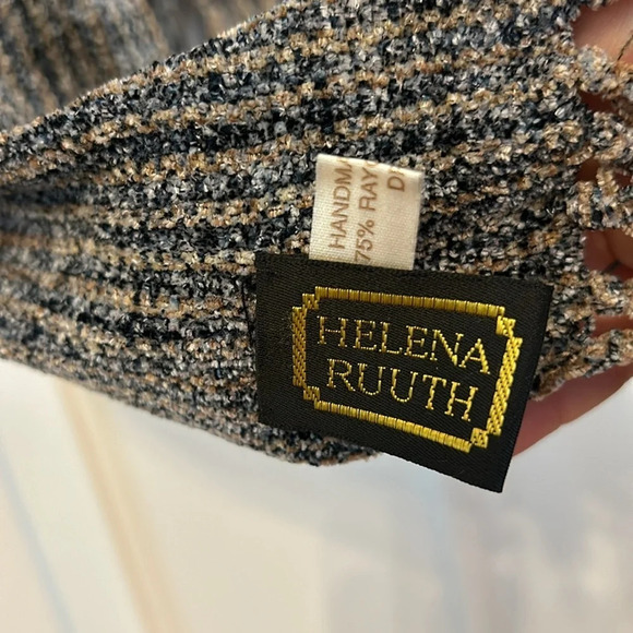 Helena Ruuth Handmade in Ireland Cotton/Rayon One Size Super Soft Scarf - Picture 3 of 5